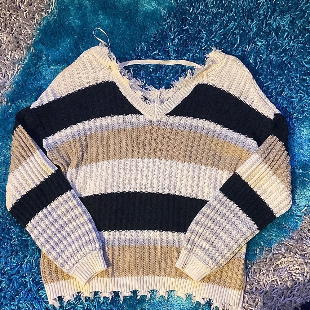 Very oversized distressed knit top